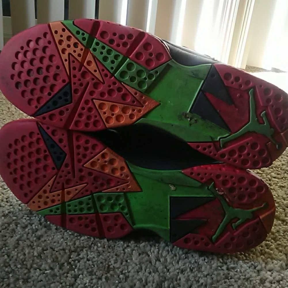 Jordan 7s - Picture 4 of 4